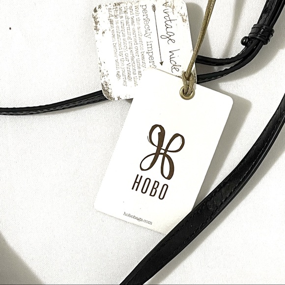 Hobo Alexis Black Leather Shoulder Bag - Picture 3 of 15